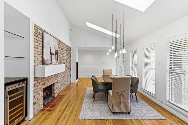 531 Azaleadell Drive, Houston, TX 77018