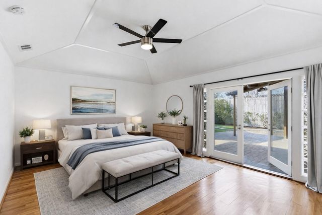 531 Azaleadell Drive, Houston, TX 77018