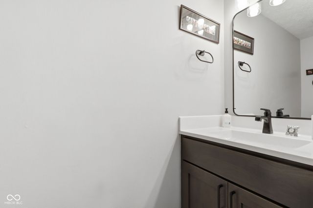 8252 Portside, Avon, IN 46123