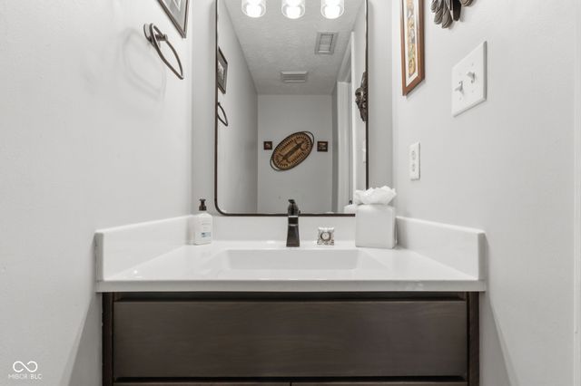 8252 Portside, Avon, IN 46123