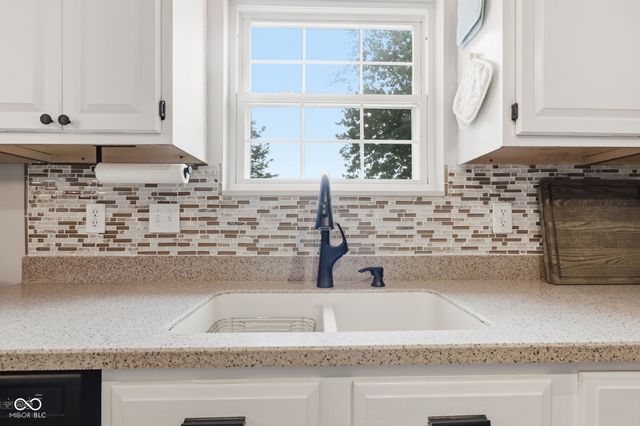 8252 Portside, Avon, IN 46123