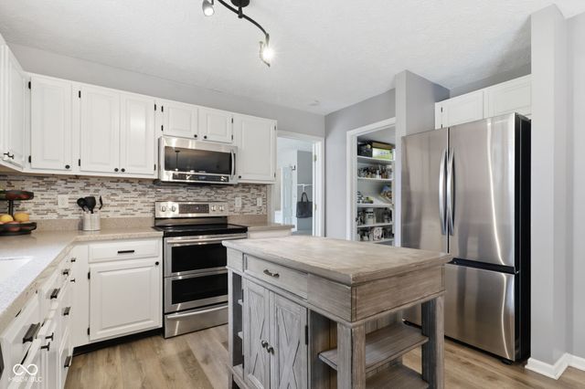 8252 Portside, Avon, IN 46123