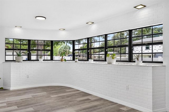 1601 E PARIS STREET, Tampa, FL 33610