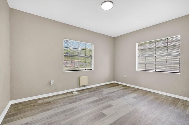 1601 E PARIS STREET, Tampa, FL 33610