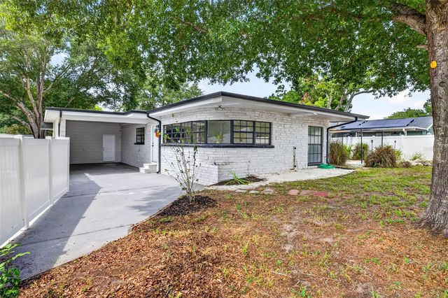 1601 E PARIS STREET, Tampa, FL 33610