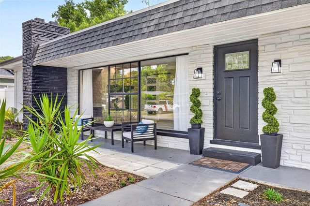 1601 E PARIS STREET, Tampa, FL 33610