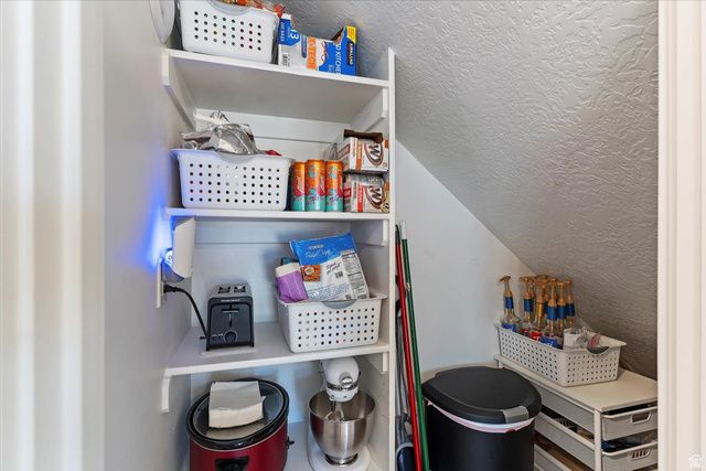 3047 S OLD EMIGRANT RD, Syracuse, UT 84075