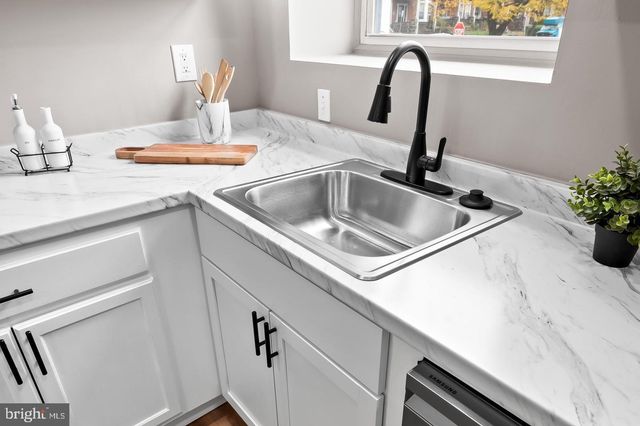 2401 HARLEM AVE, Baltimore, MD 21216