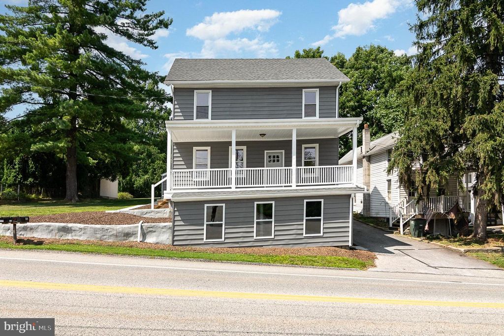 220 CREEK RD, Camp Hill, PA 17011
