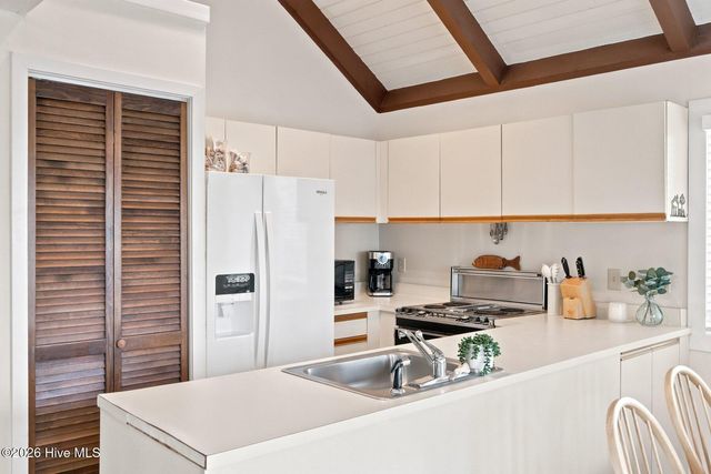 305 S Bald Head Wynd Unit 21, Bald Head Island, NC 28461