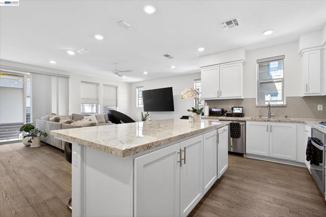 5810 Midnight Pl I, Dublin, CA 94568