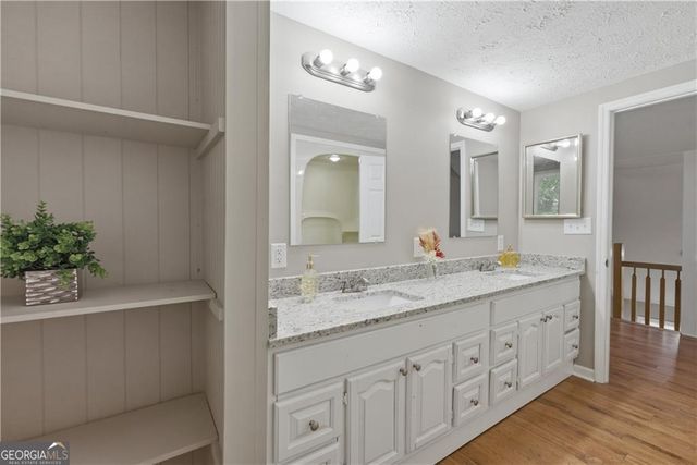 389 Peachtree Road, Jefferson, GA 30549