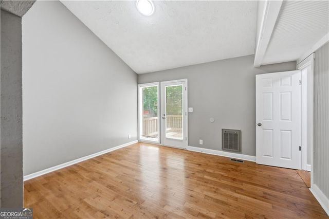 389 Peachtree Road, Jefferson, GA 30549