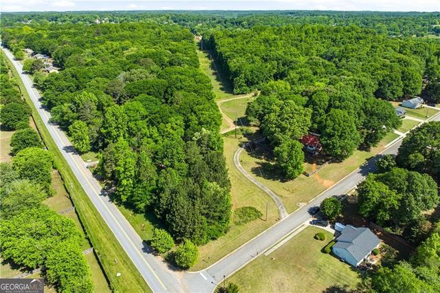 389 Peachtree Road, Jefferson, GA 30549