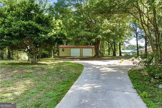 389 Peachtree Road, Jefferson, GA 30549