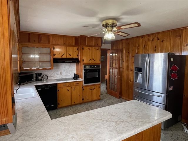 2718 Highway 21 S, Berryville, AR 72616