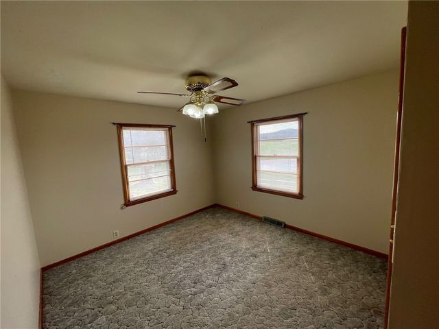 2718 Highway 21 S, Berryville, AR 72616