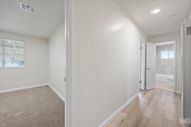 4917 Mayfair Court, Bakersfield, CA 93307