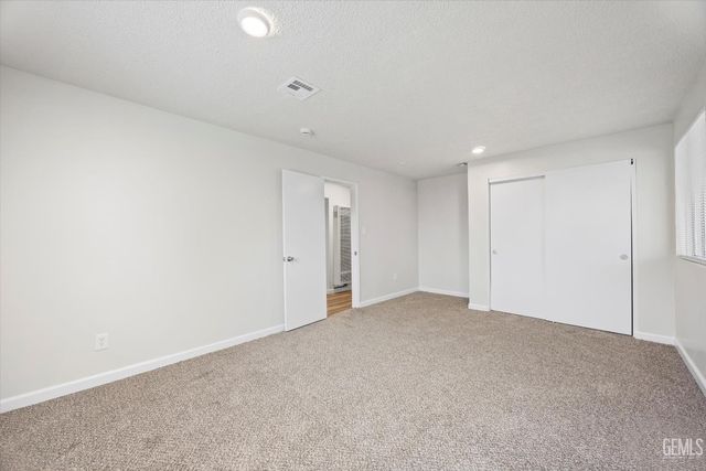 4917 Mayfair Court, Bakersfield, CA 93307