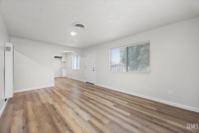 4917 Mayfair Court, Bakersfield, CA 93307