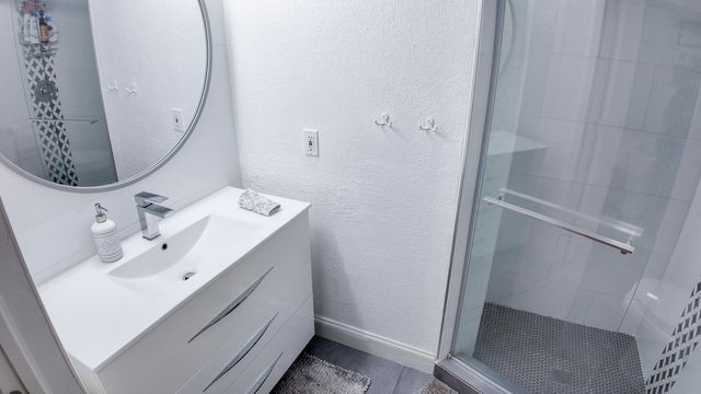 8050 Severn Drive Unit C, Boca Raton, FL 33433