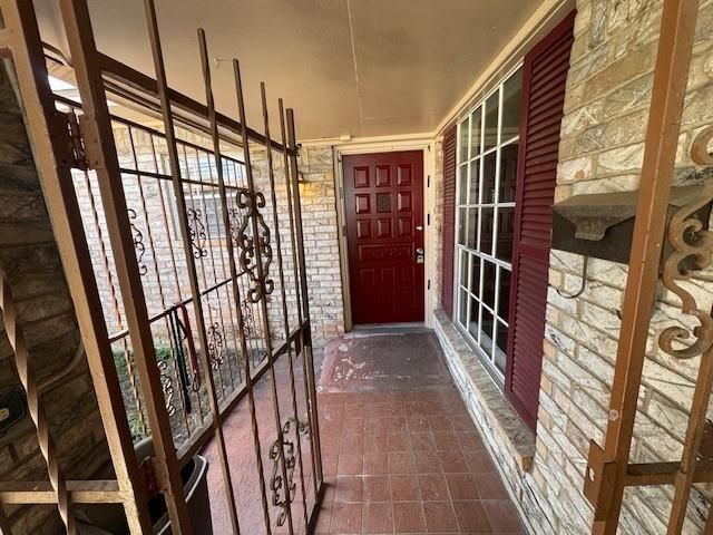 10607 Bainbridge Street, Houston, TX 77016