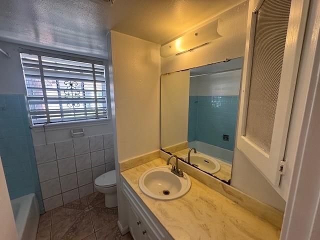 10607 Bainbridge Street, Houston, TX 77016