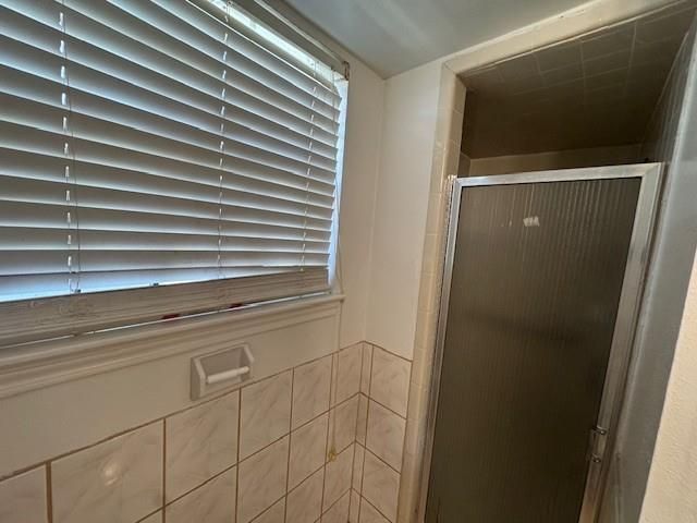 10607 Bainbridge Street, Houston, TX 77016