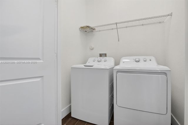 4019 NW 11th Dr, Lauderhill, FL 33313