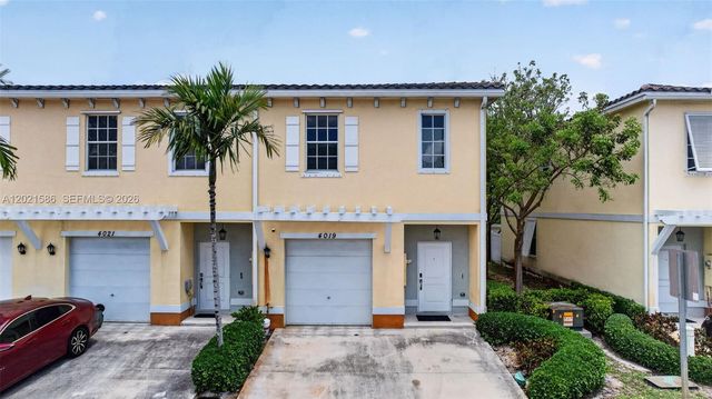 4019 NW 11th Dr, Lauderhill, FL 33313