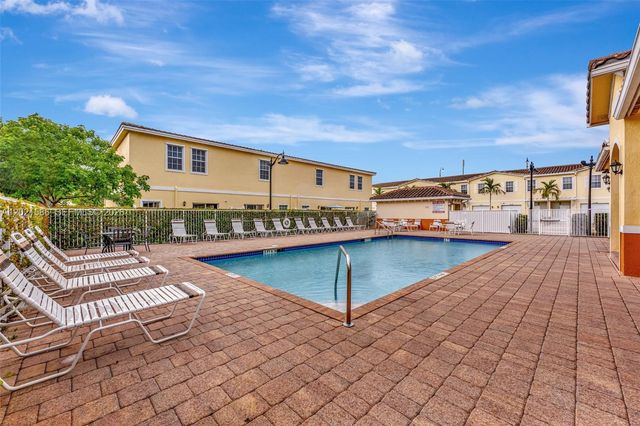 4019 NW 11th Dr, Lauderhill, FL 33313