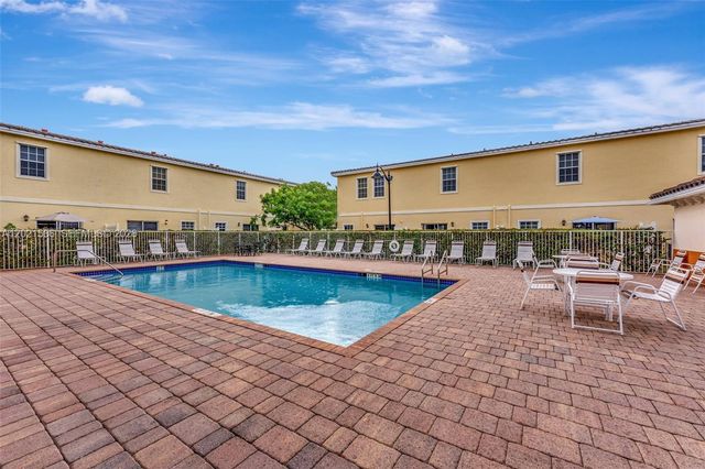 4019 NW 11th Dr, Lauderhill, FL 33313