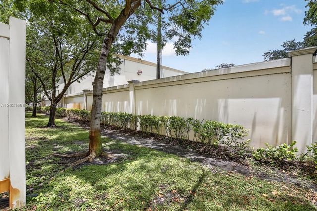 4019 NW 11th Dr, Lauderhill, FL 33313