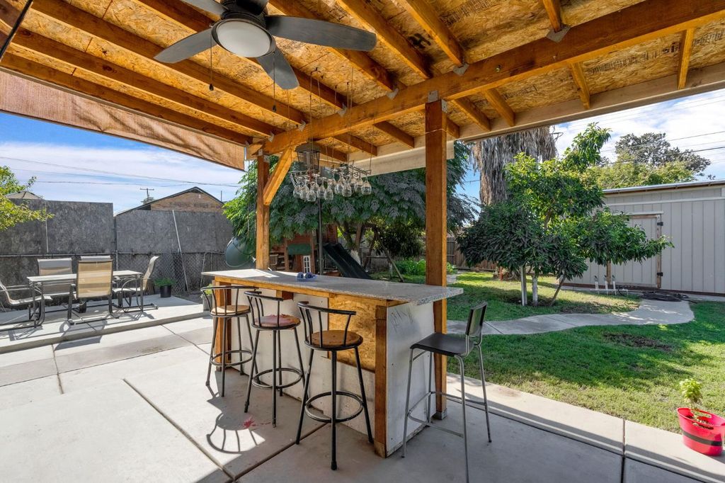 Image 22 of property listing at 2511 Shaft St, Selma, CA 93662