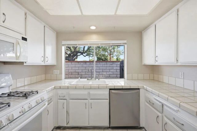 1793 Onda Drive, Camarillo, CA 93010