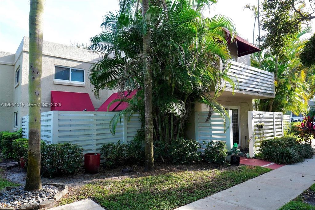541 NW 98th Avenue, Plantation, FL 33324
