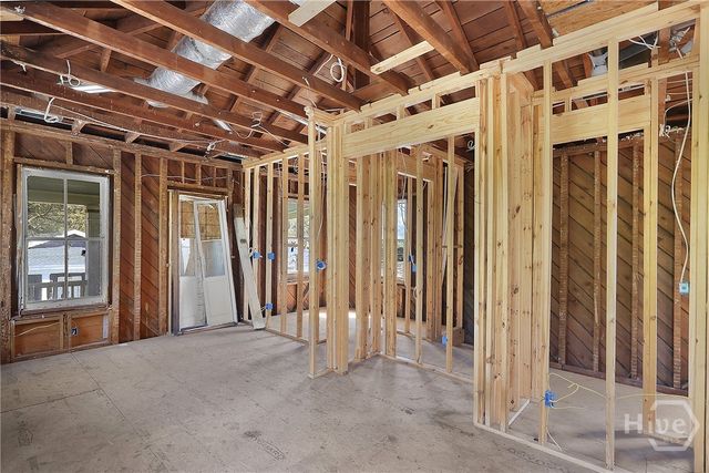 423 W 42nd Street, Savannah, GA 31401