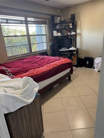 12650 SW 6th Street 411K, Pembroke Pines, FL 33027
