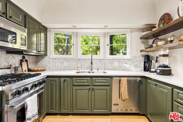 465 Westmount Drive, West Hollywood, CA 90048