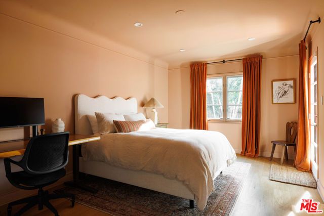 465 Westmount Drive, West Hollywood, CA 90048