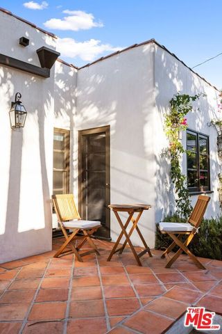 465 Westmount Drive, West Hollywood, CA 90048