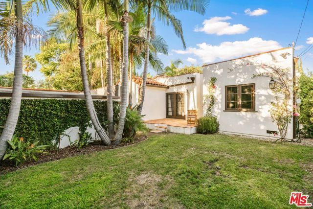 465 Westmount Drive, West Hollywood, CA 90048