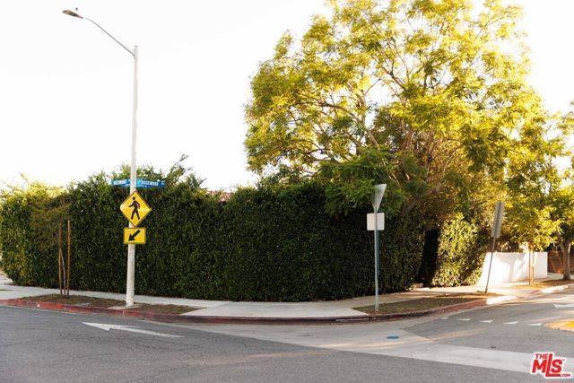 465 Westmount Drive, West Hollywood, CA 90048
