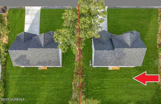 327 Arlington Avenue N, Bayville, NJ 08721