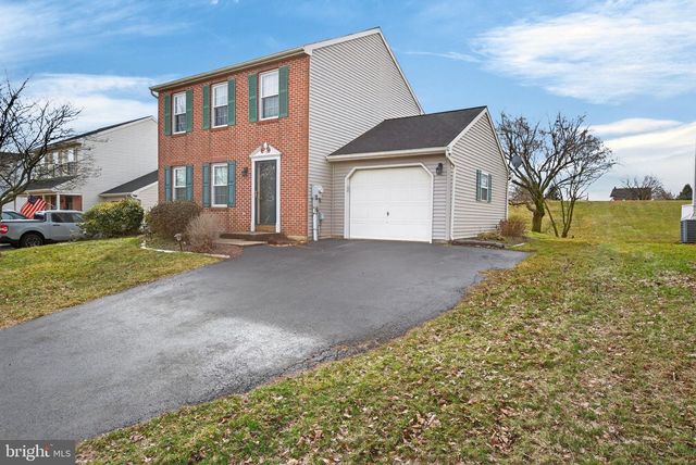 106 ASHLEY DR, Marietta, PA 17547