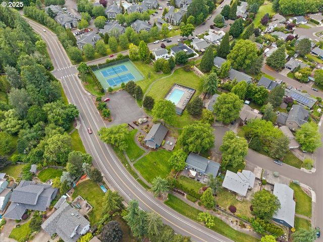 1451 Ne PARKSIDE Dr, Hillsboro, OR 97124