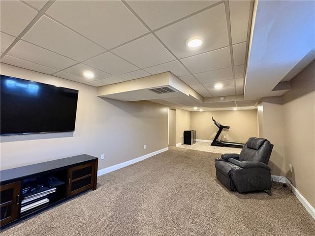 113 Briercliff Dr, Chippewa Twp, PA 15010