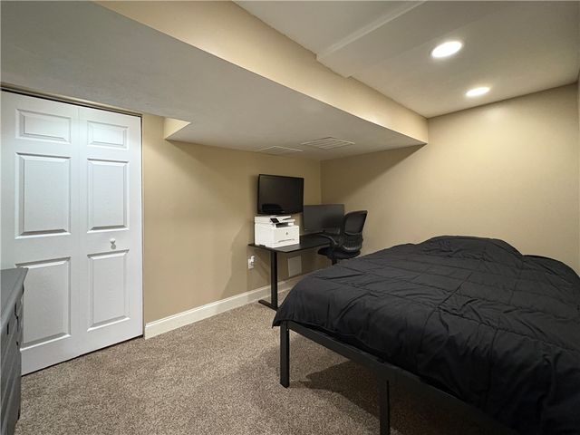 113 Briercliff Dr, Chippewa Twp, PA 15010