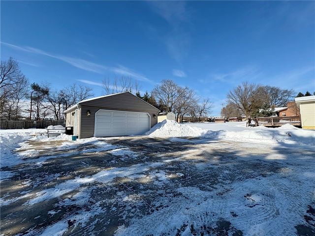 113 Briercliff Dr, Chippewa Twp, PA 15010