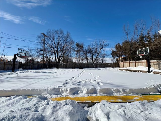 113 Briercliff Dr, Chippewa Twp, PA 15010